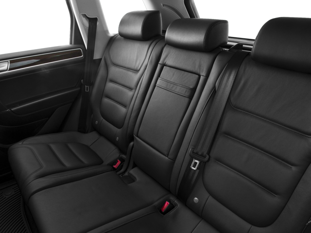 2016 Volkswagen Touareg VR6 FSI Lux
