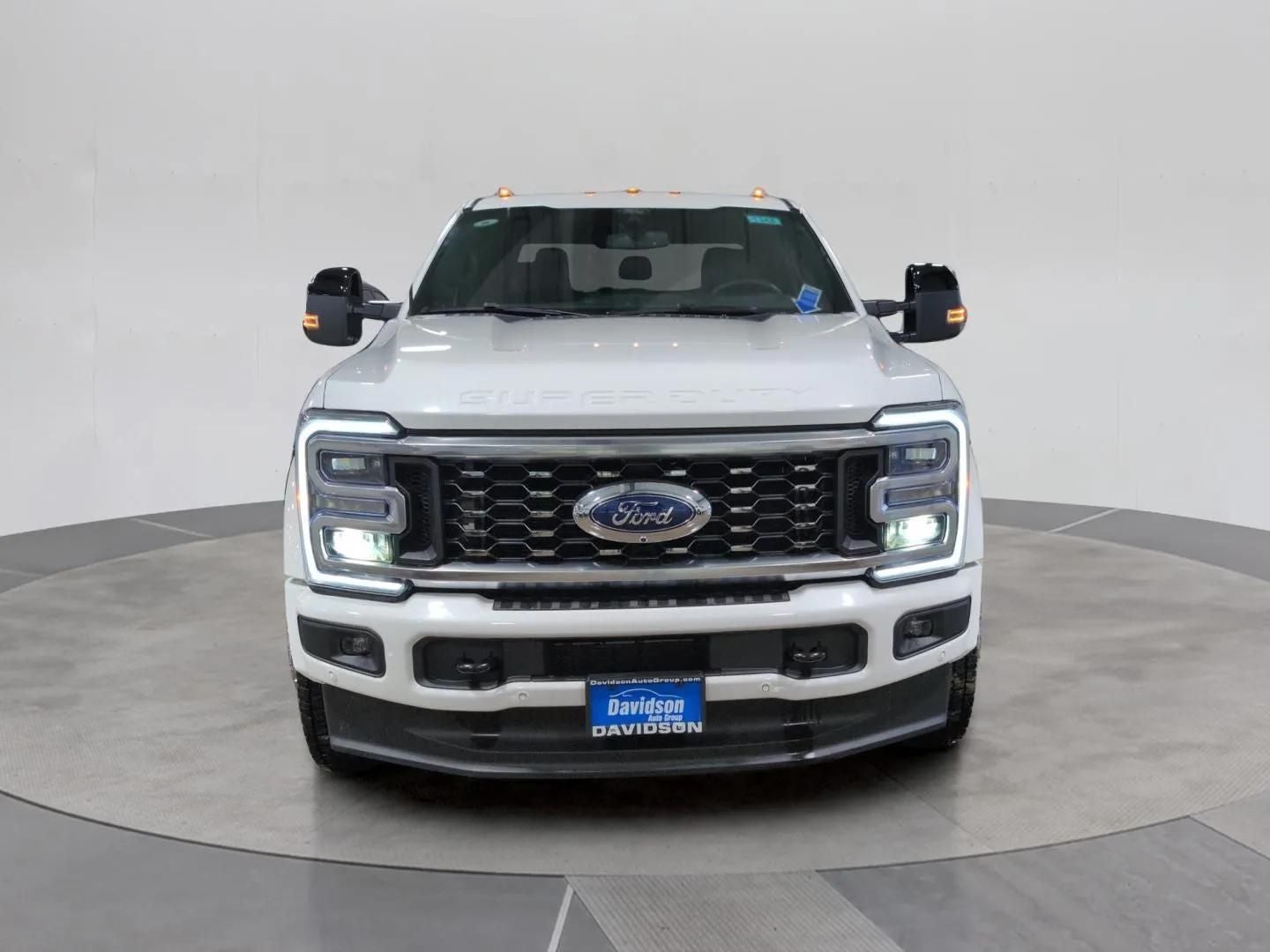 2026 Ford F-450SD Platinum DRW