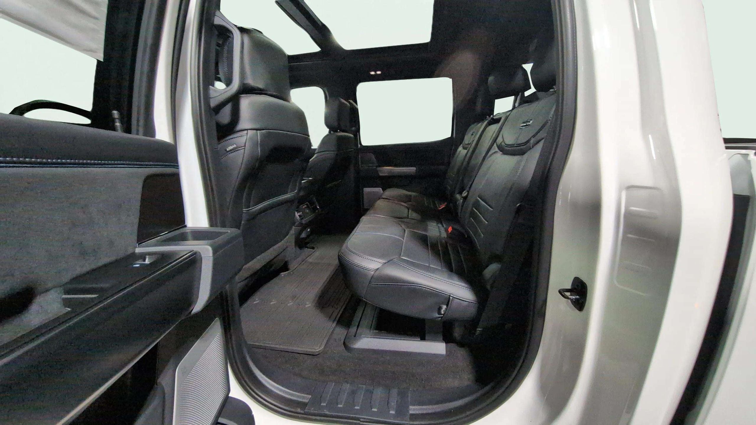 2026 Ford F-450SD Platinum DRW