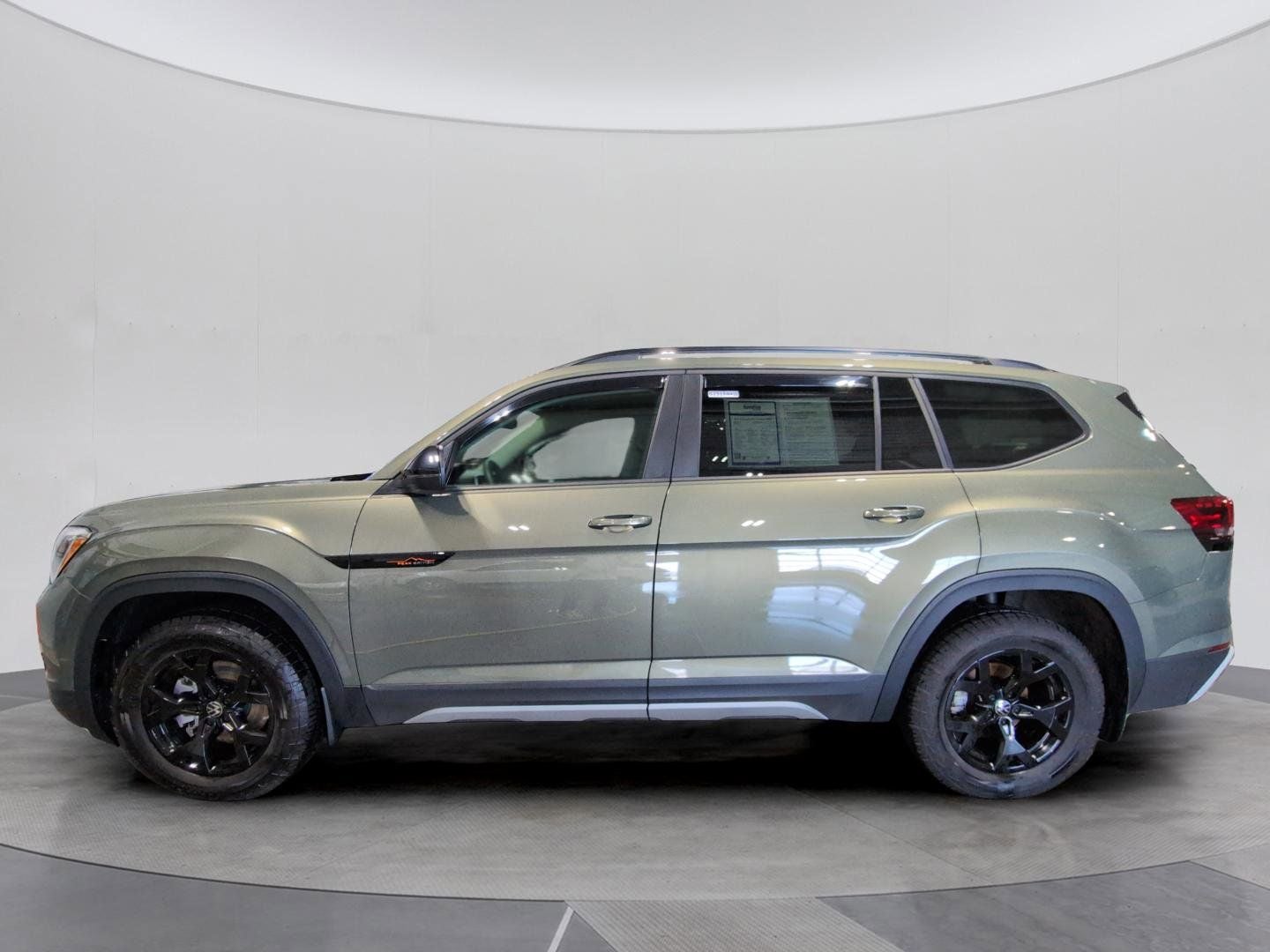 2025 Volkswagen Atlas 2.0T Peak Edition