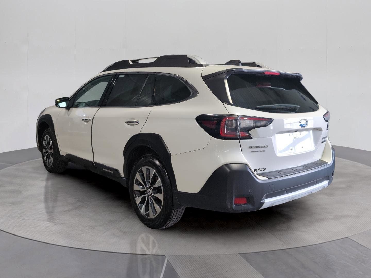 2024 Subaru Outback Touring XT