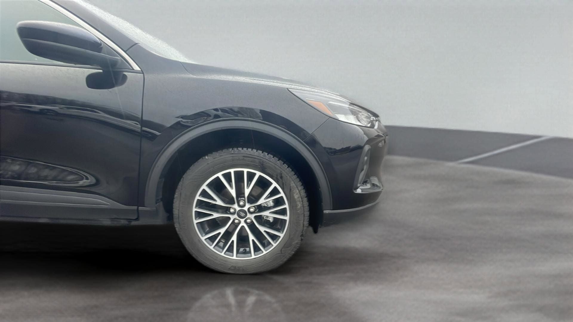 2023 Ford Escape Plug-In Hybrid Base