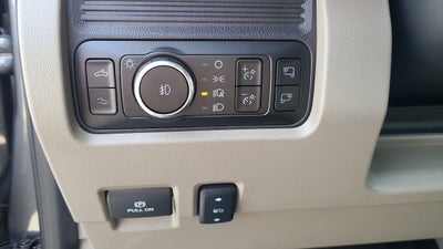 2025 Ford F-450SD Platinum DRW