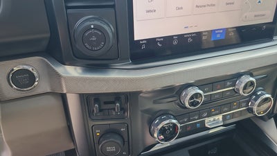 2025 Ford F-450SD Platinum DRW