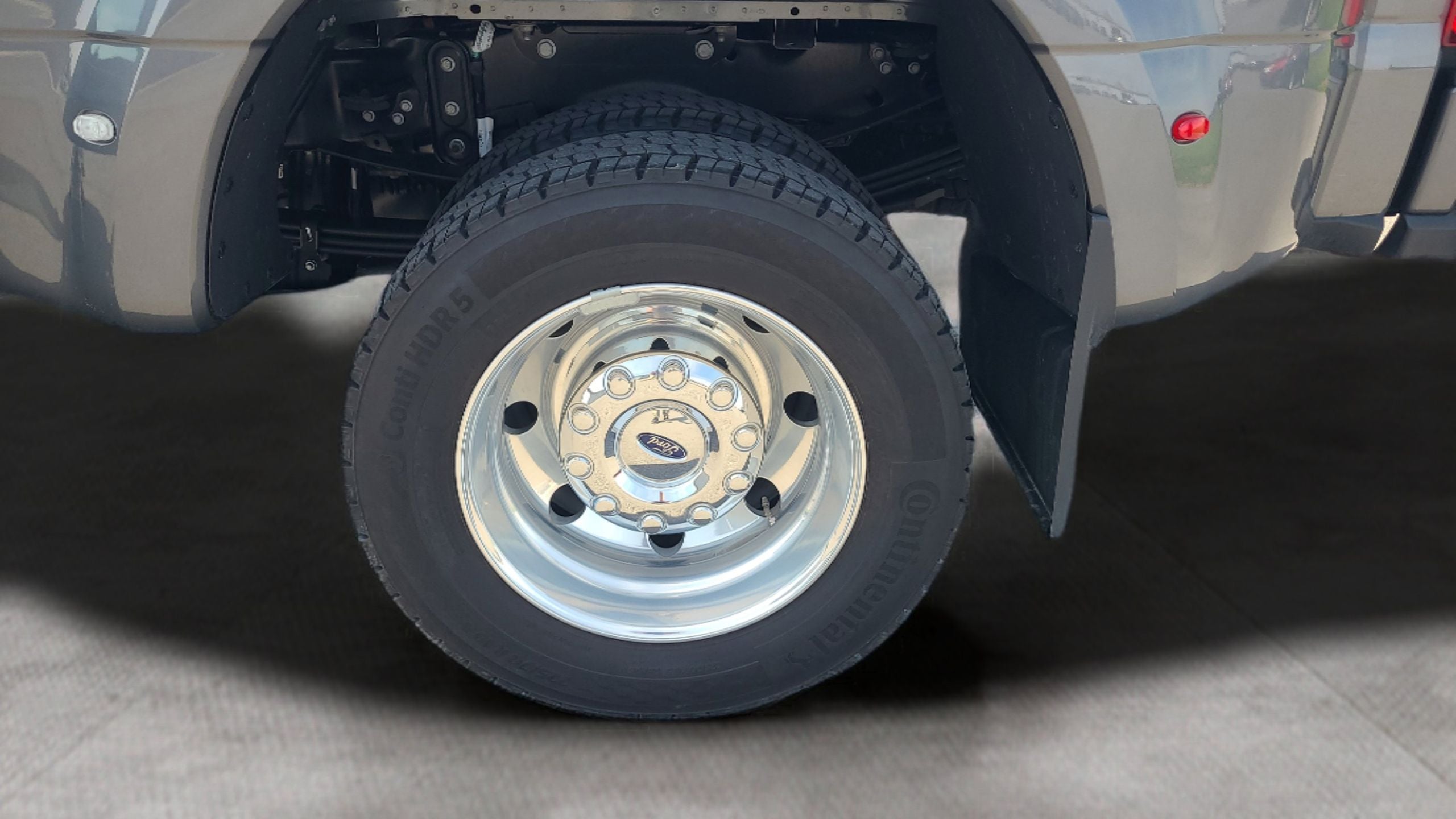 2025 Ford F-450SD Platinum DRW