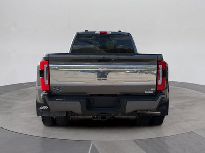 2025 Ford F-450SD Platinum DRW