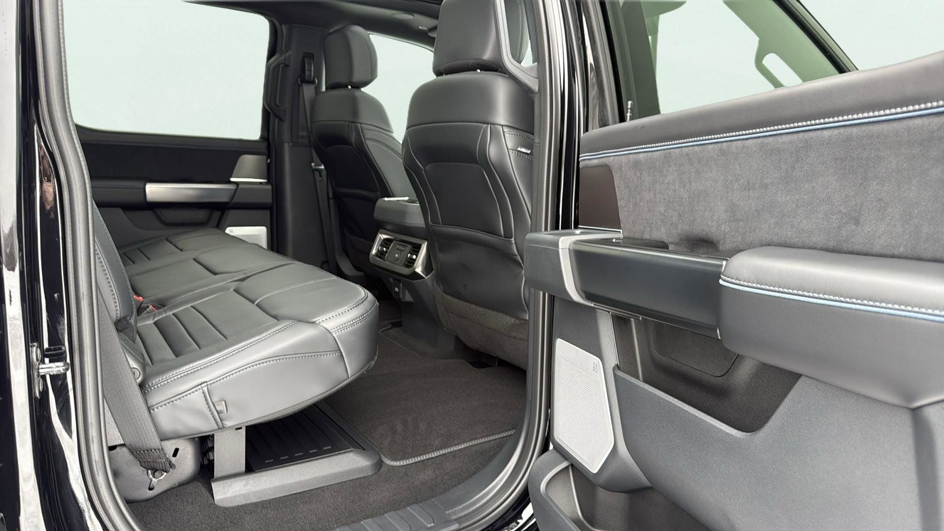 2026 Ford F-450SD Platinum DRW