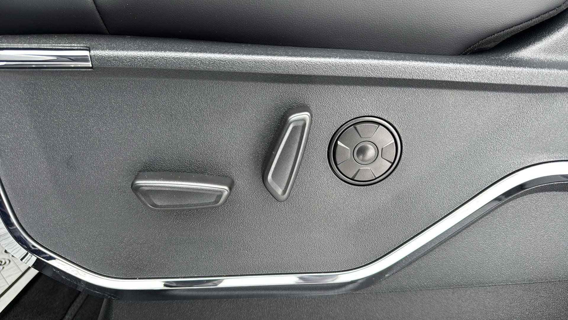 2026 Ford F-450SD Platinum DRW