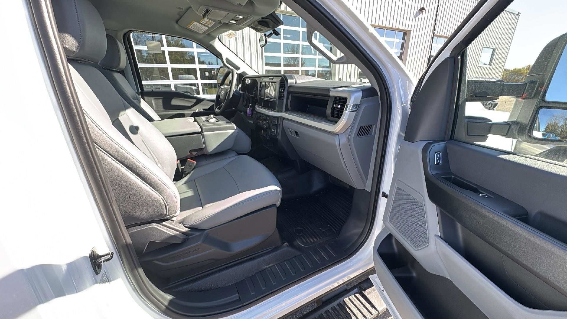 2025 Ford F-350SD XL