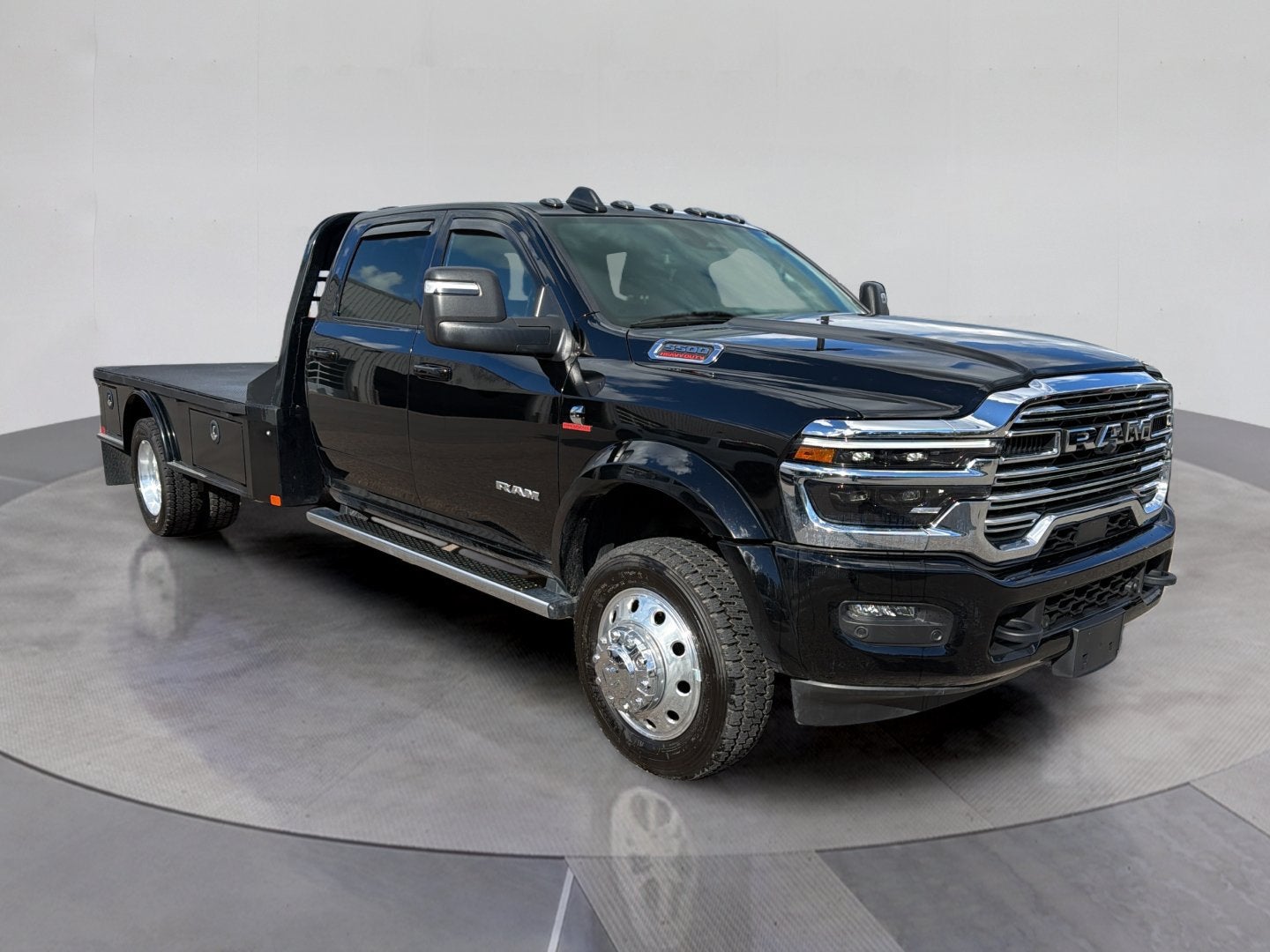 2026 RAM 5500HD Tradesman Flat Bed