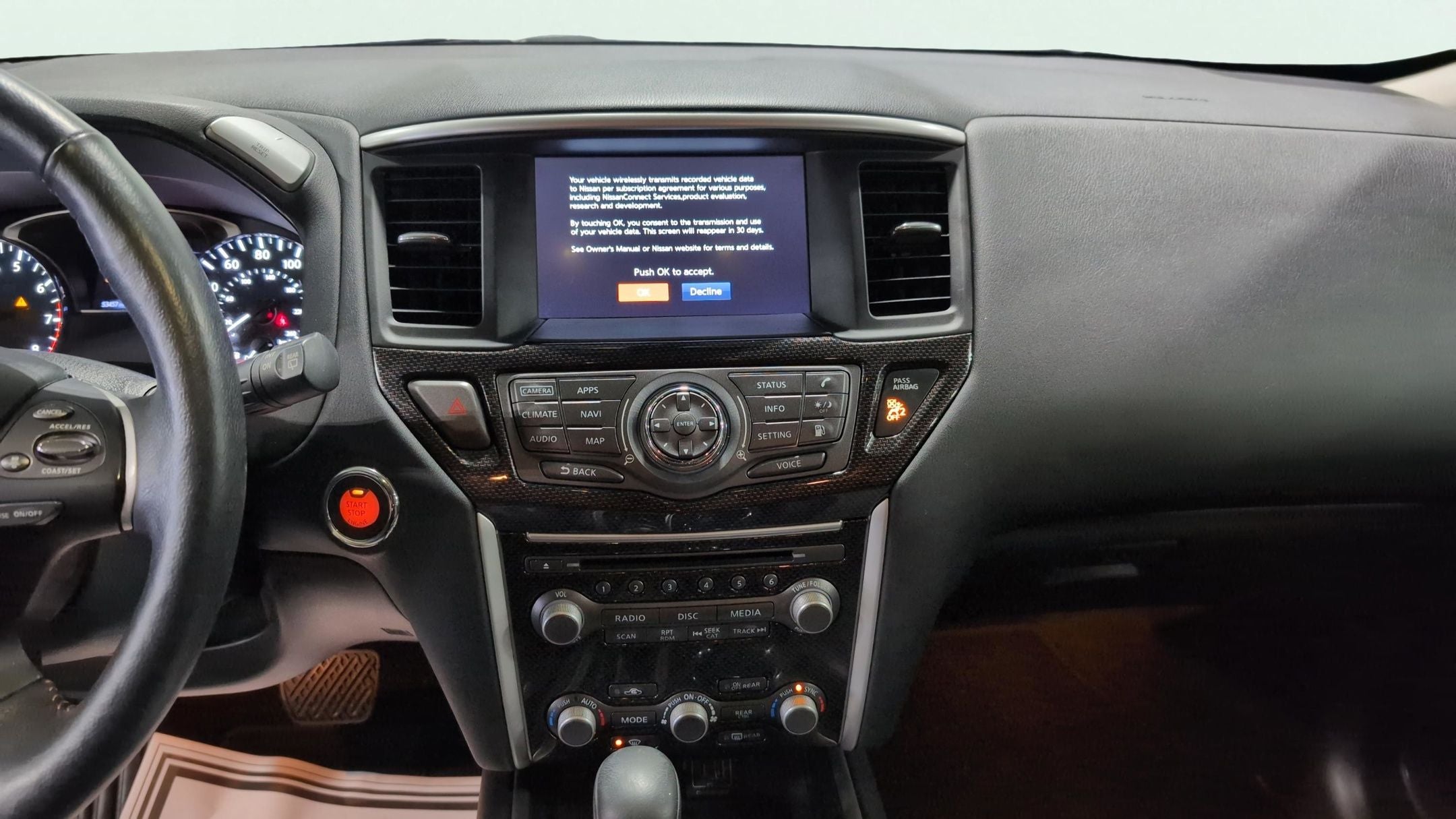 2020 Nissan Pathfinder SL