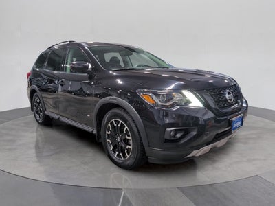 2020 Nissan Pathfinder SL