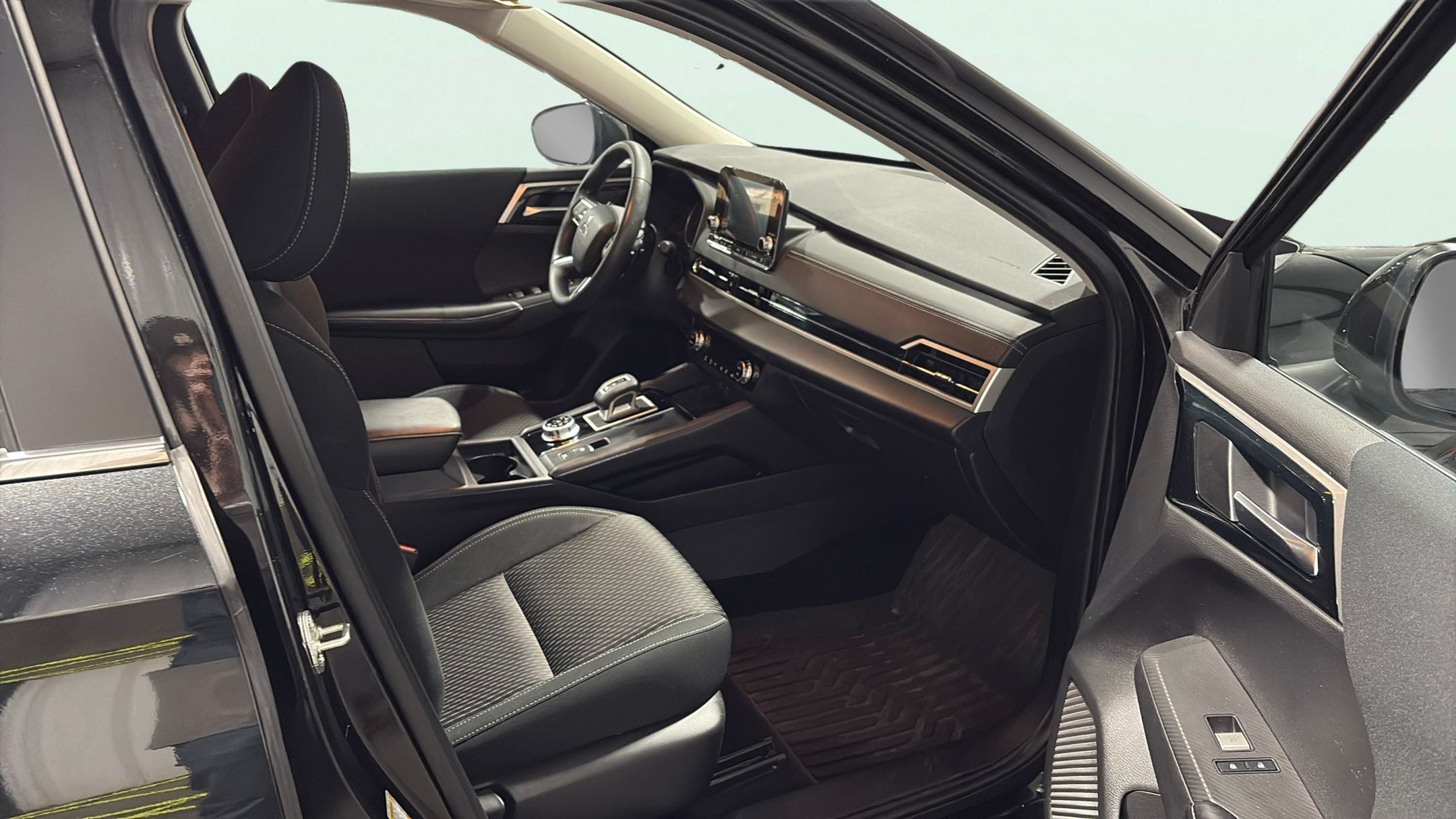 2022 Mitsubishi Outlander ES