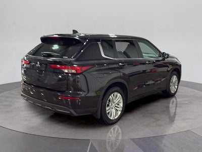 2022 Mitsubishi Outlander ES
