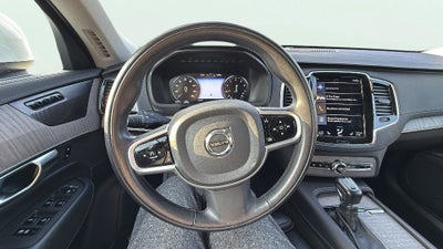 2022 Volvo XC90 T6 Inscription