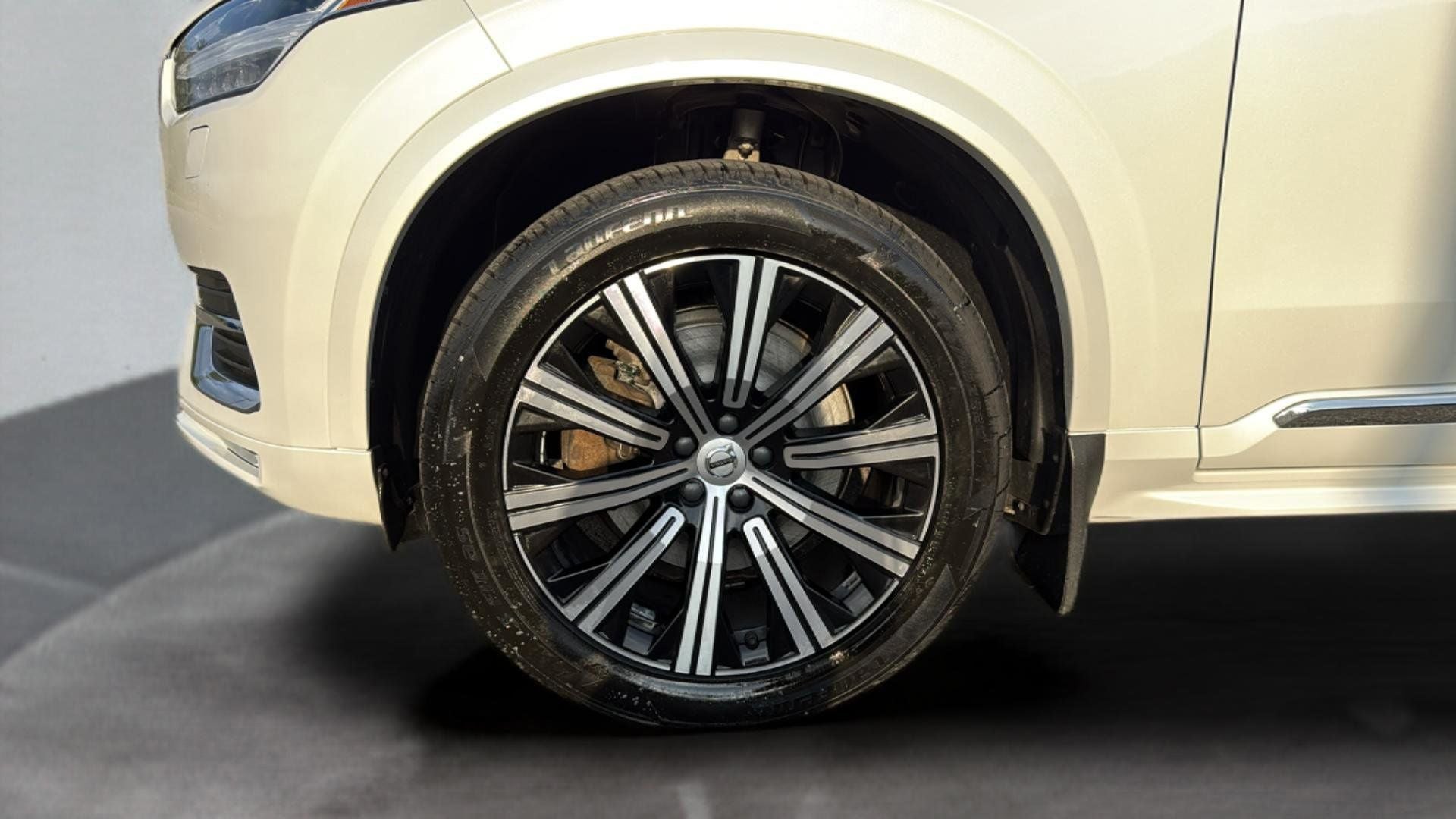 2022 Volvo XC90 T6 Inscription