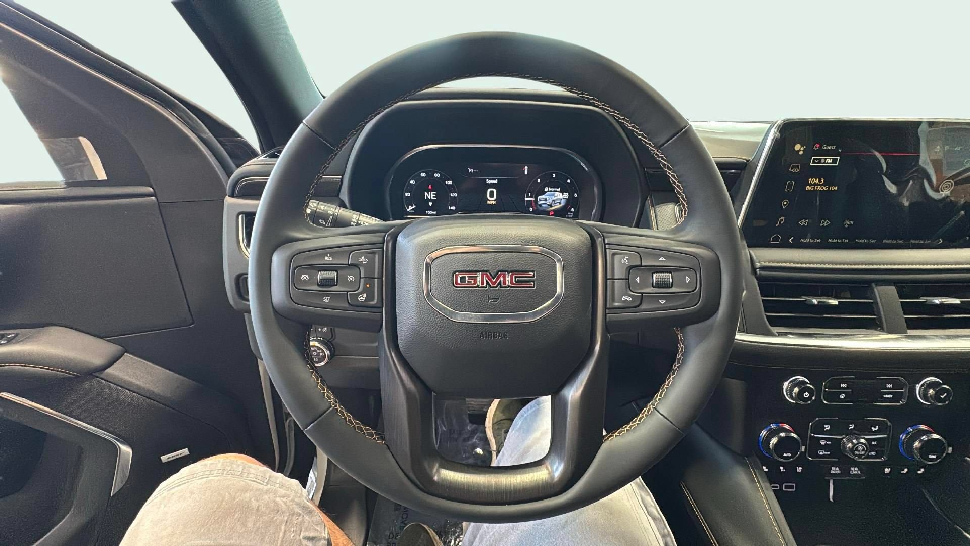 2024 GMC Yukon XL AT4