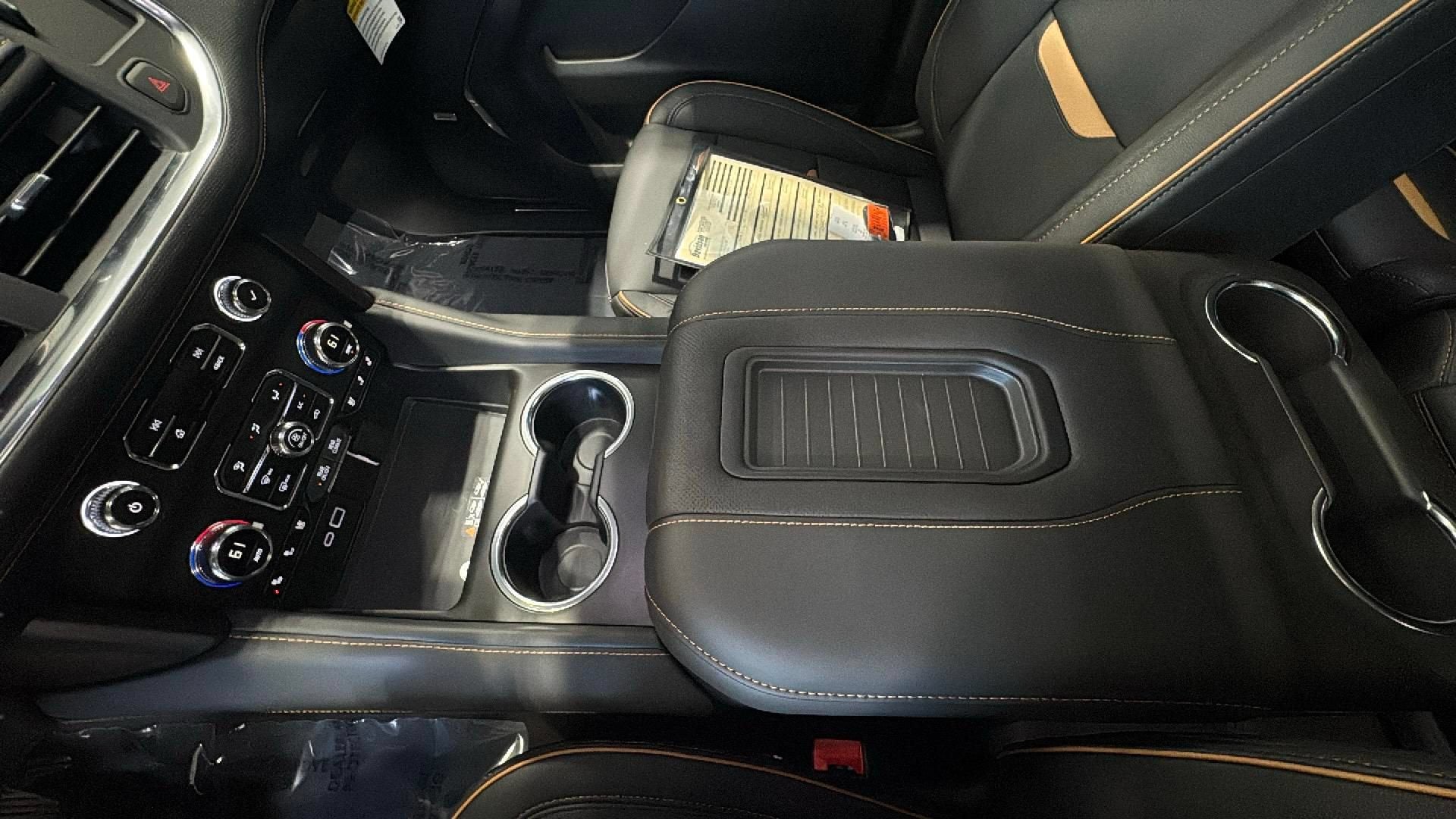 2024 GMC Yukon XL AT4