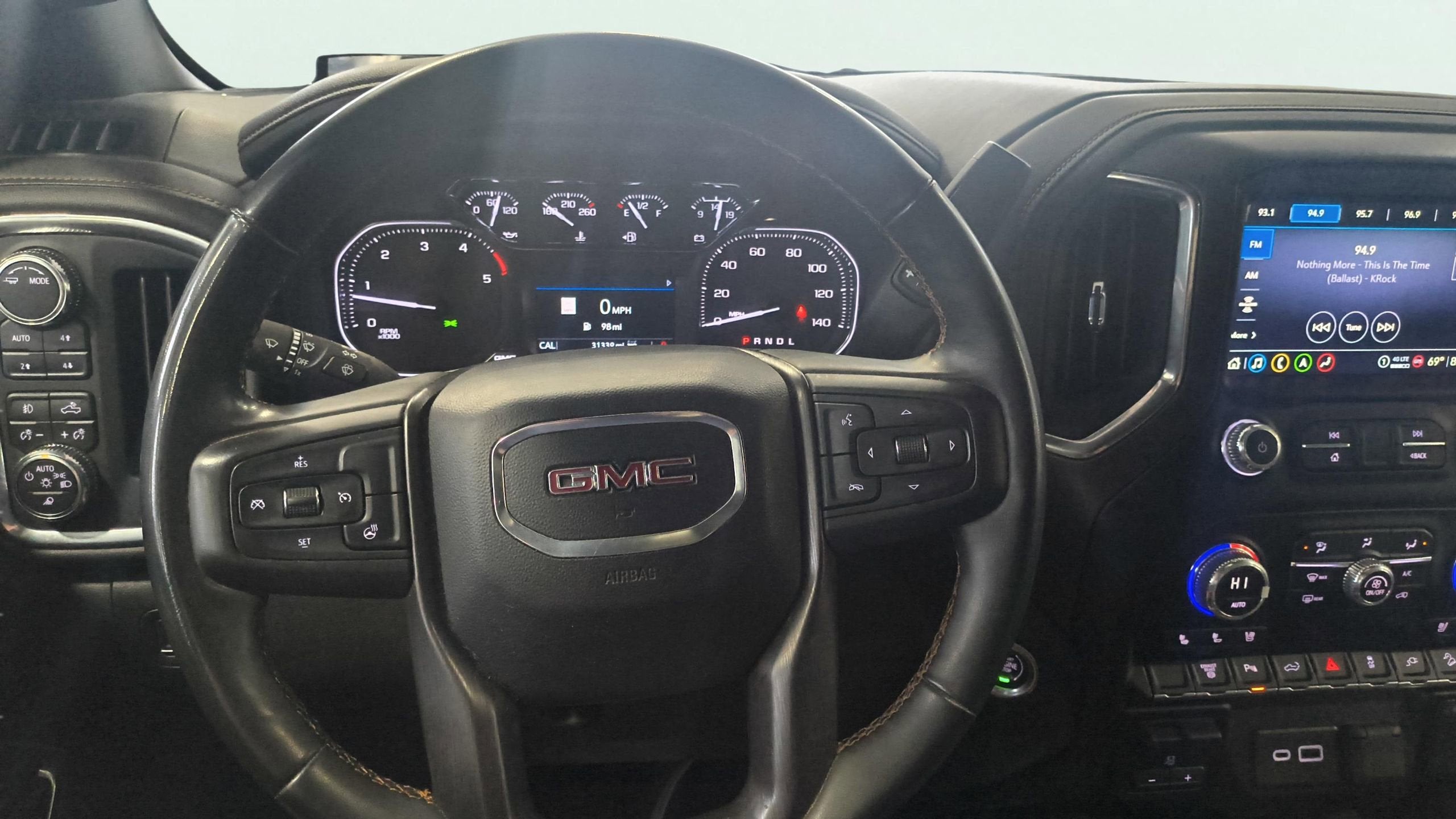 2023 GMC Sierra 2500 HD AT4