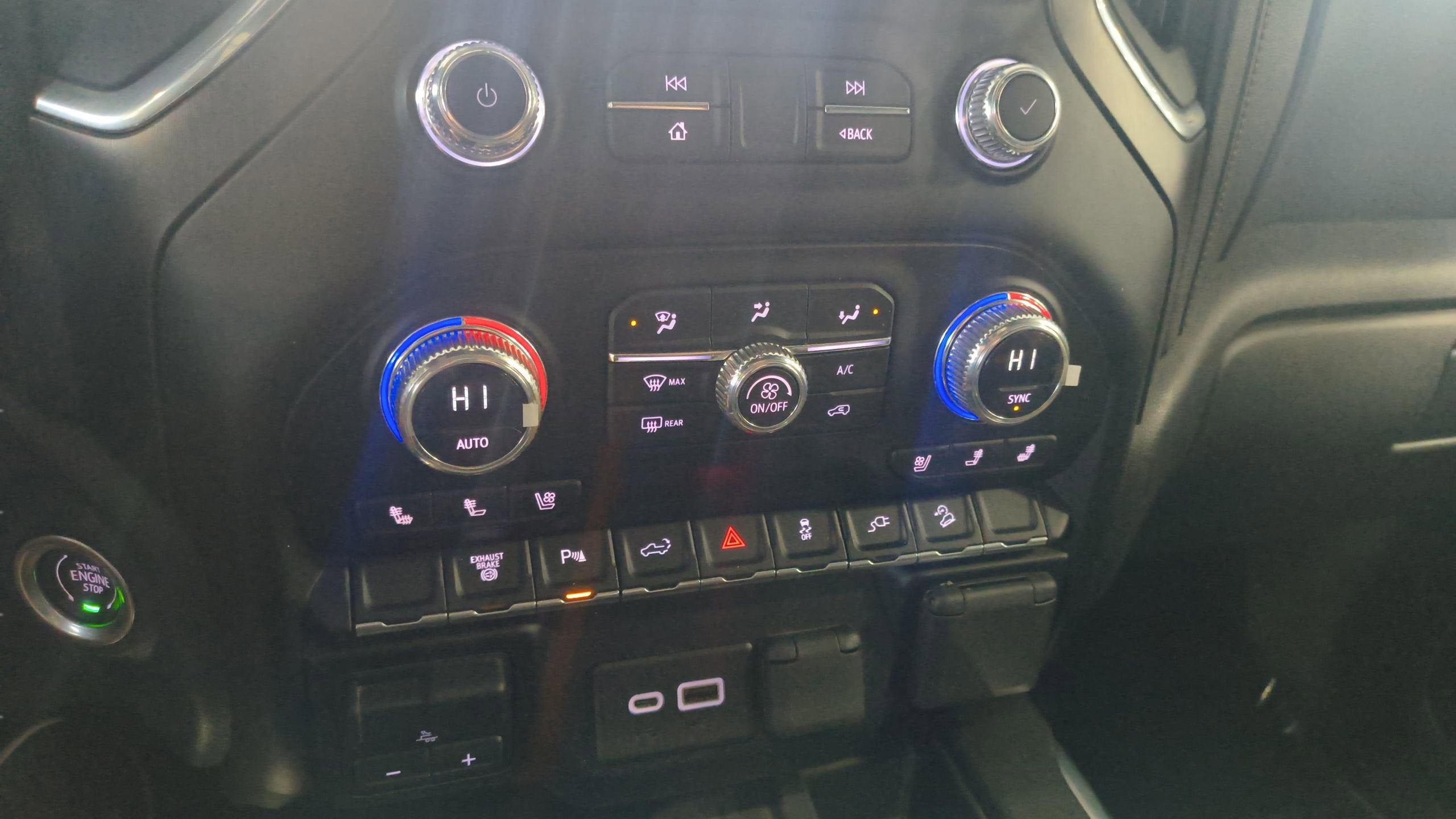 2023 GMC Sierra 2500 HD AT4