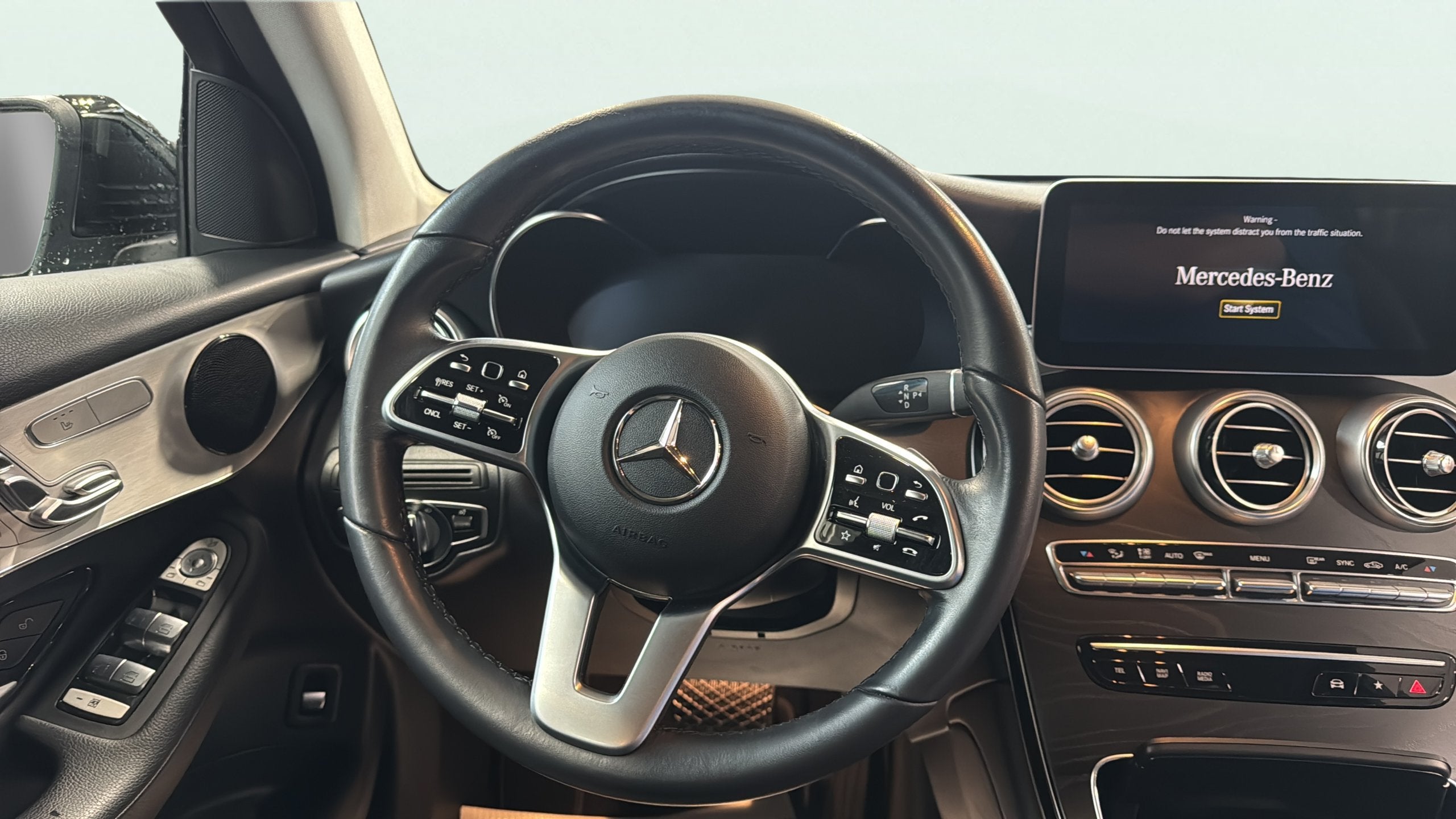 2022 Mercedes-Benz GLC GLC 300