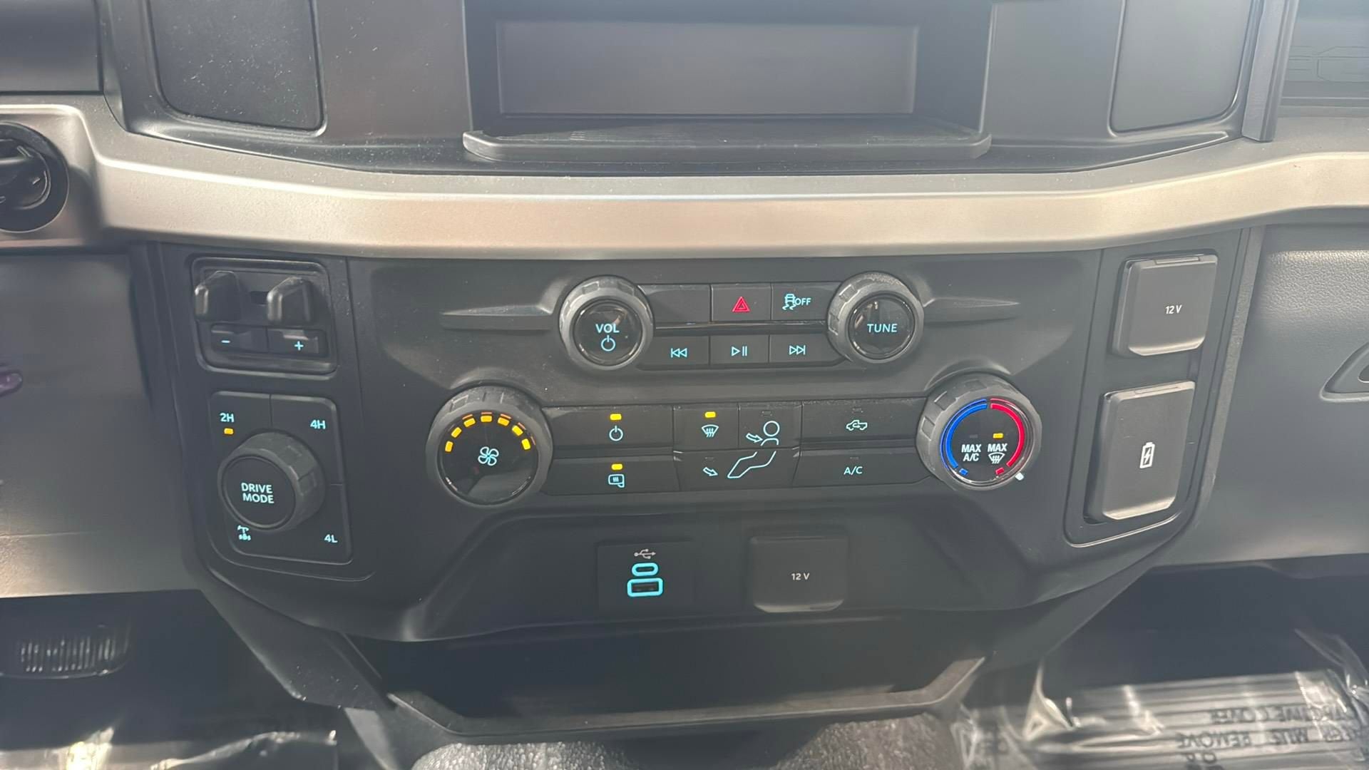 2025 Ford Super Duty F-350 SRW XL