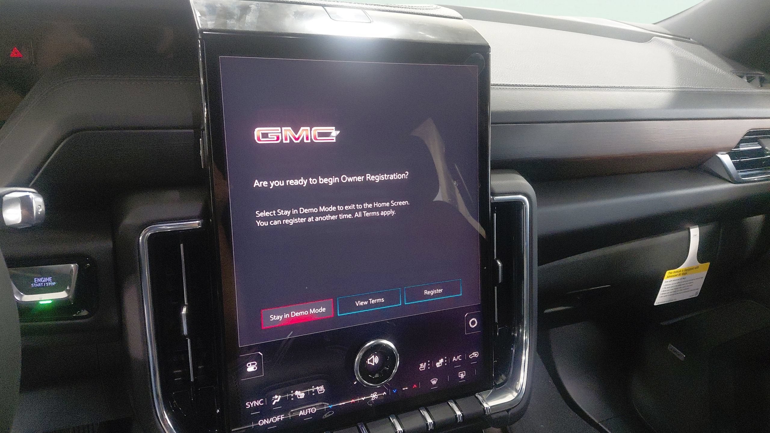 2026 GMC Yukon XL Denali - Photo 22