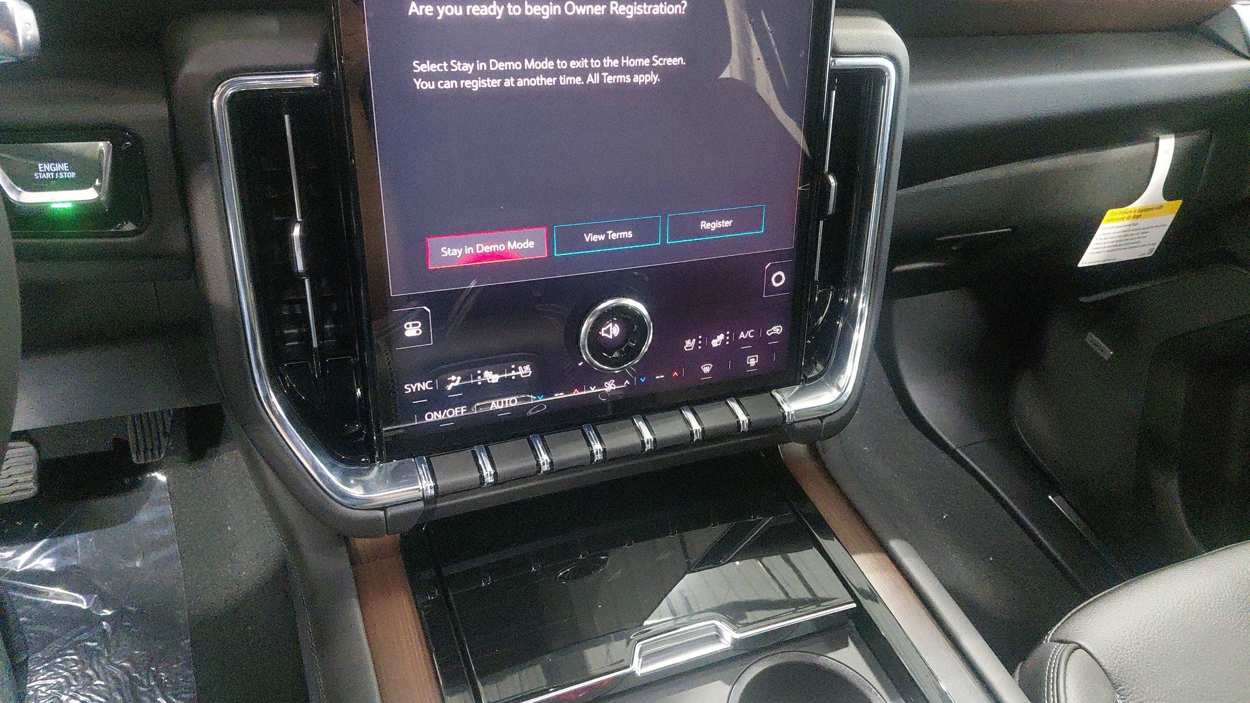 2026 GMC Yukon XL Denali - Photo 23