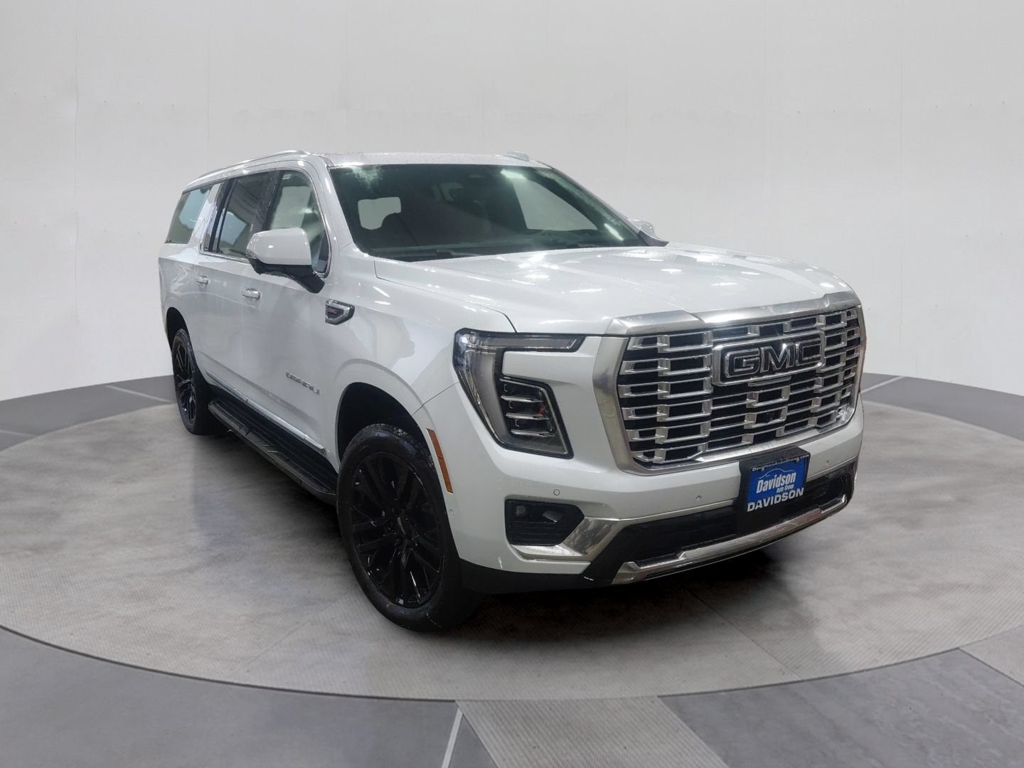2026 GMC Yukon XL Denali - Photo 8