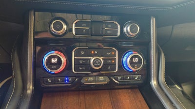 2024 GMC Yukon XL Denali Ultimate
