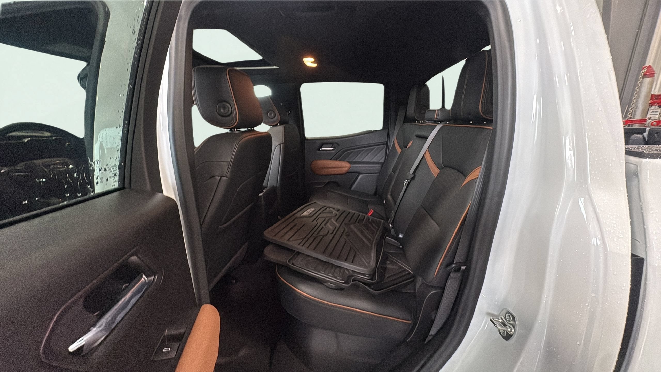 2026 GMC Canyon AT4 - Photo 12