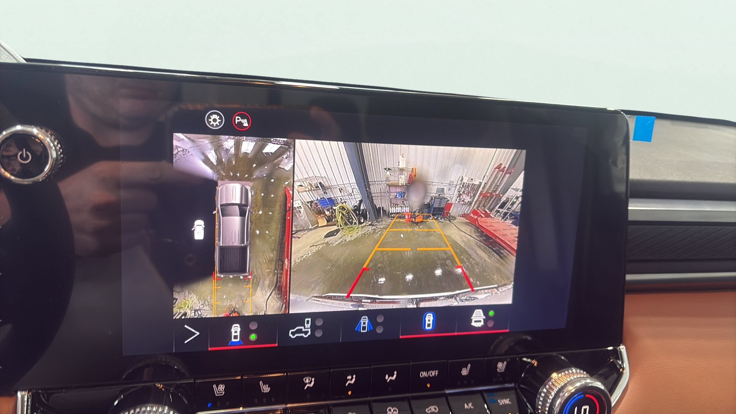 2026 GMC Canyon AT4 - Photo 22