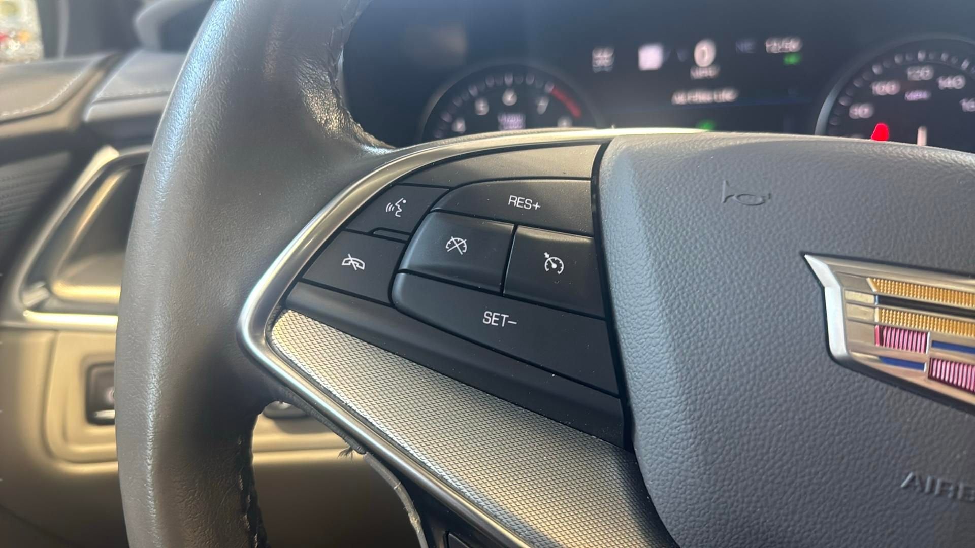 2023 Cadillac XT5 Premium Luxury