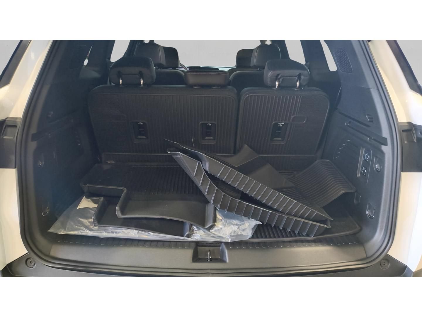 2026 Buick Enclave Preferred - Photo 13