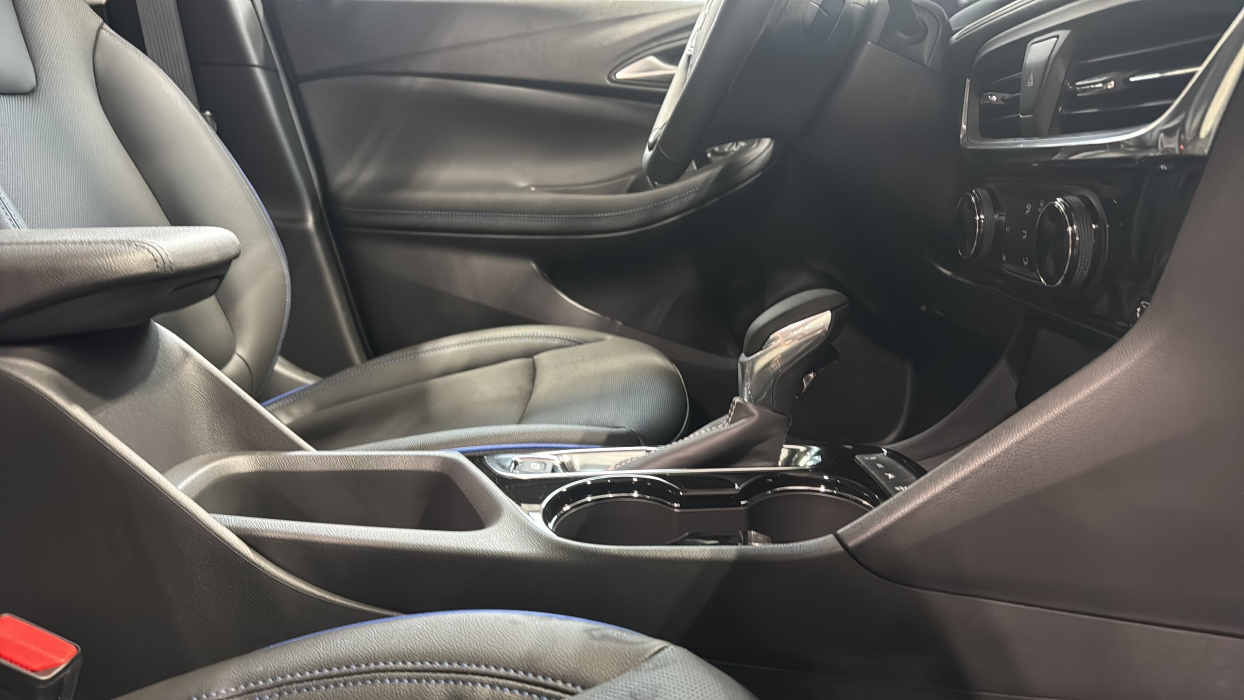 2026 Buick Encore GX Sport Touring - Photo 25