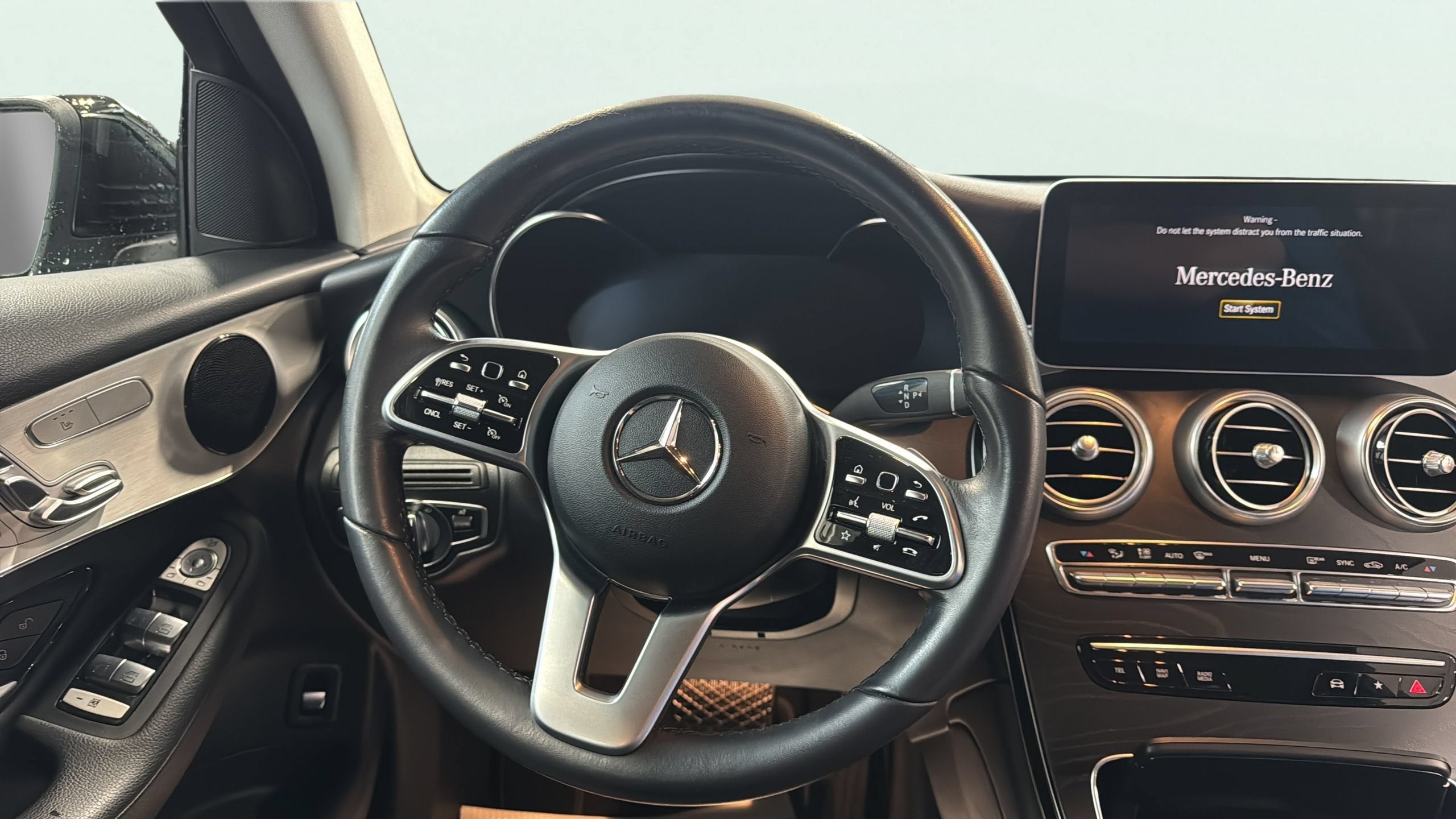 2022 Mercedes-Benz GLC GLC 300