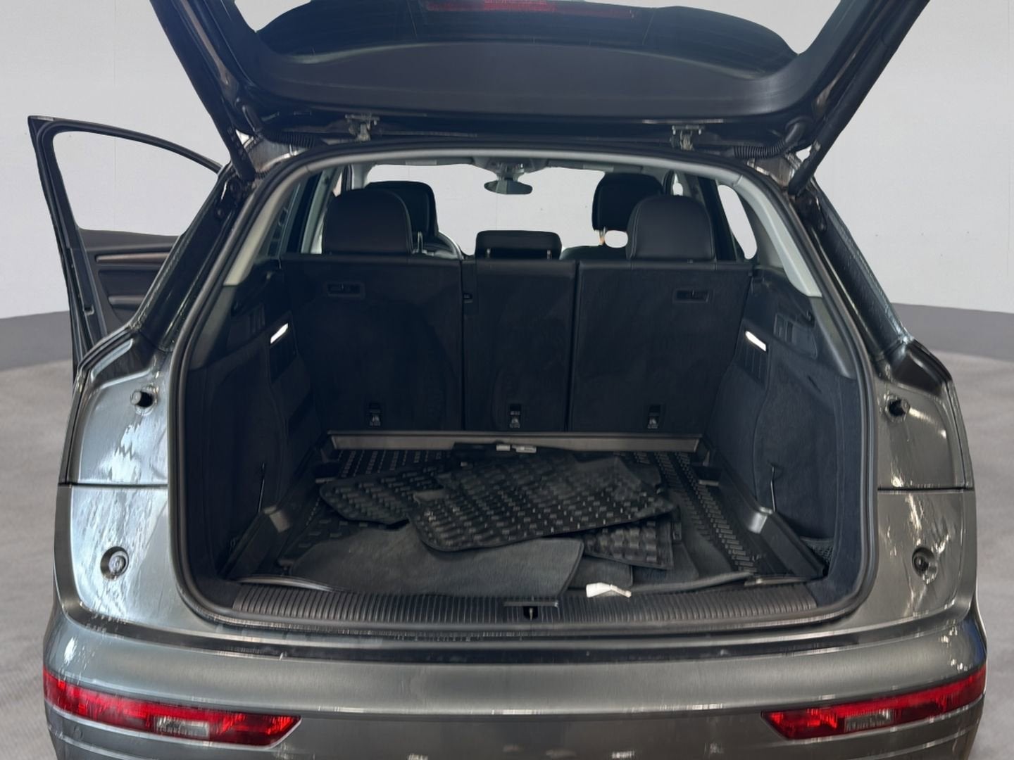 2025 Audi Q5 S line Premium Plus