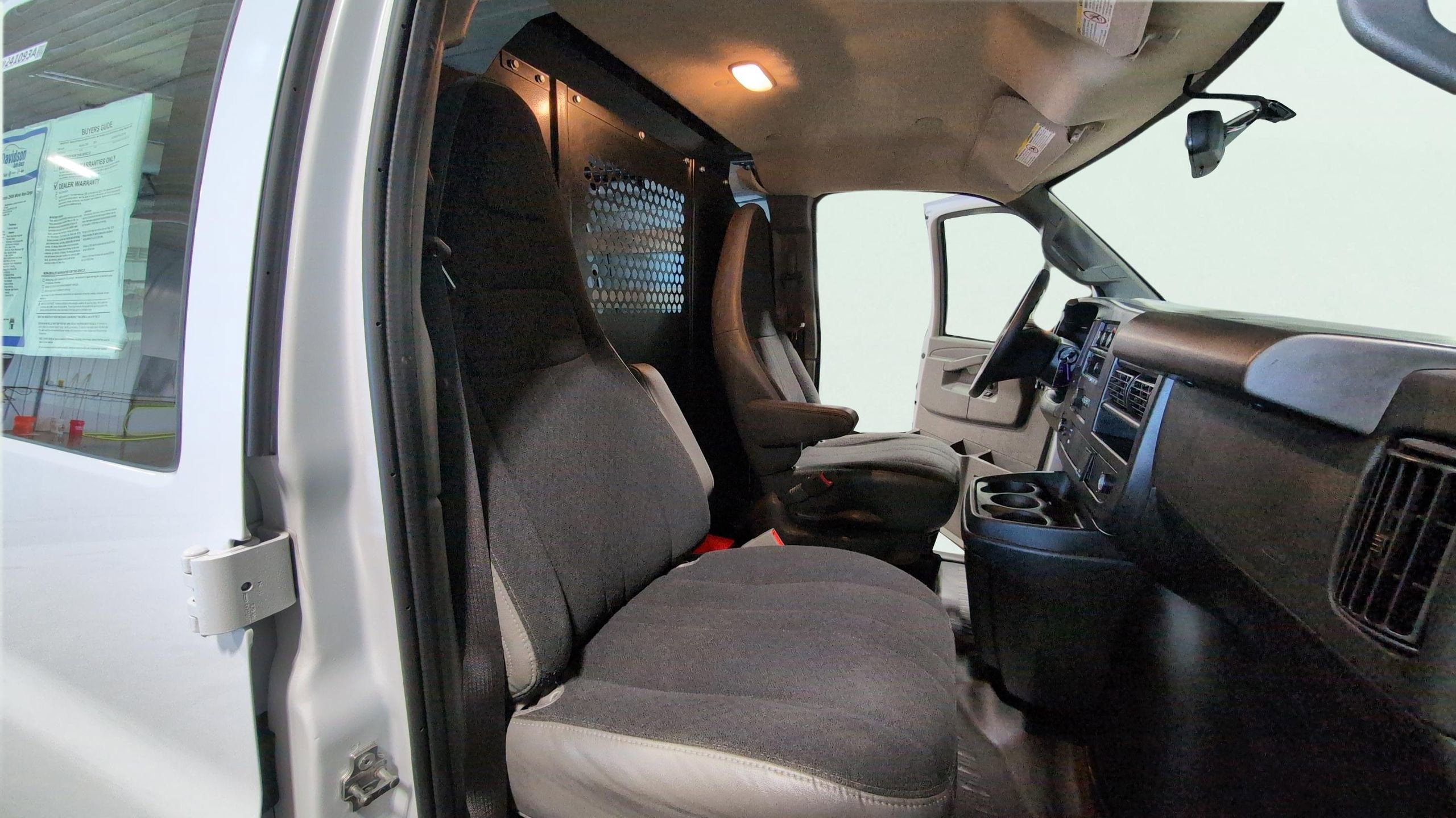 2024 Chevrolet Express Cargo 2500 WT