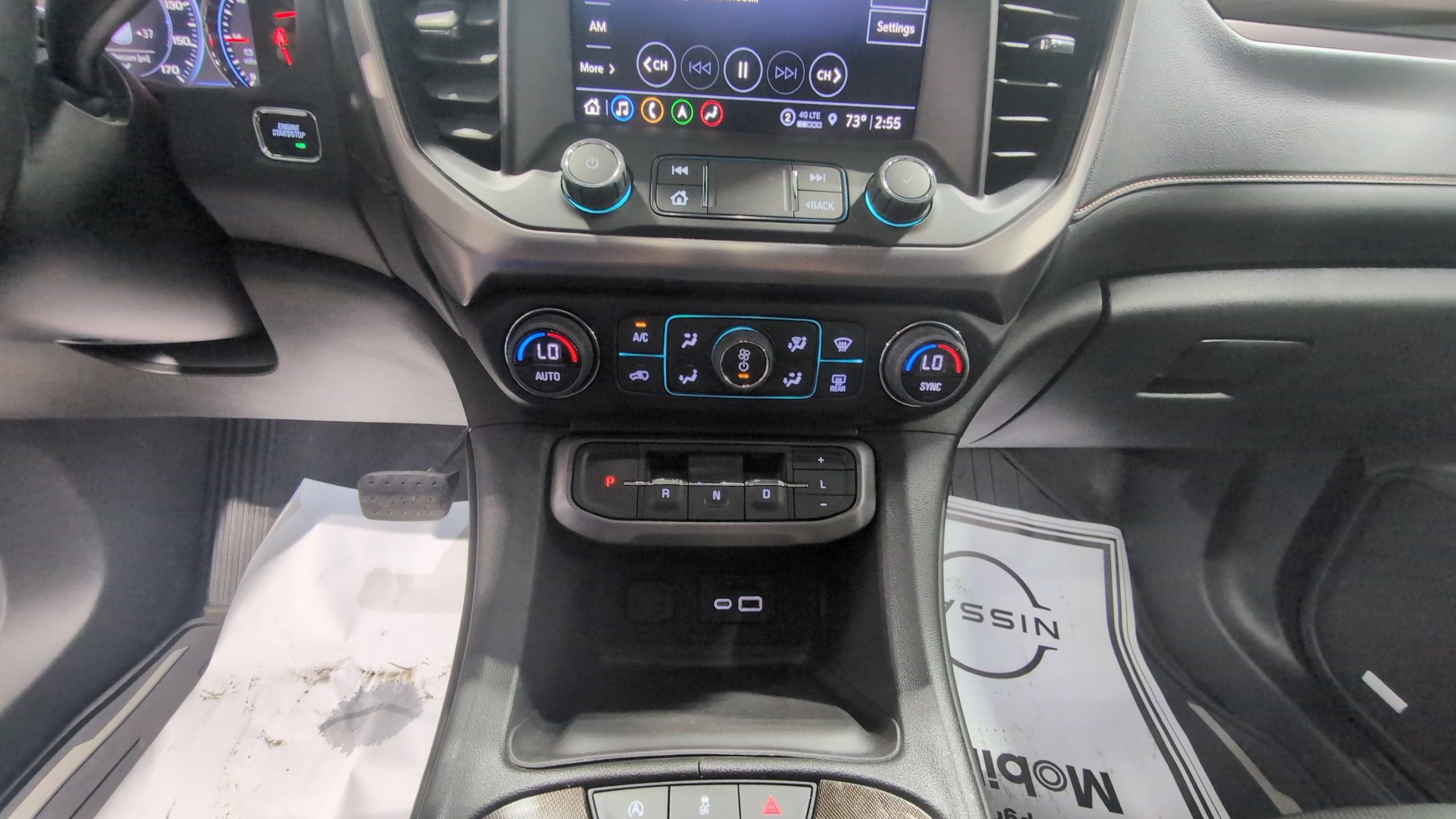2023 GMC Acadia AT4