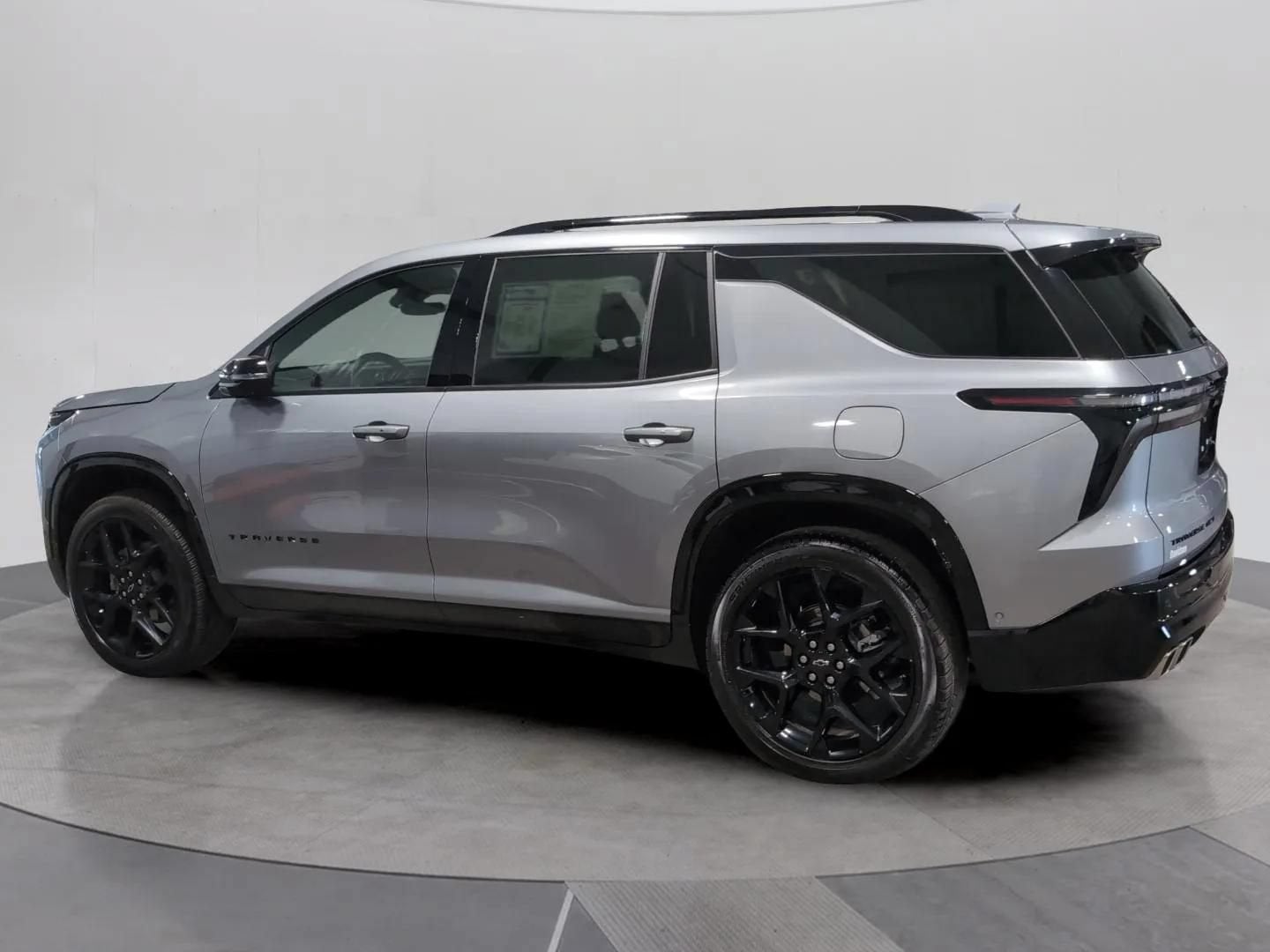 2025 Chevrolet Traverse RS