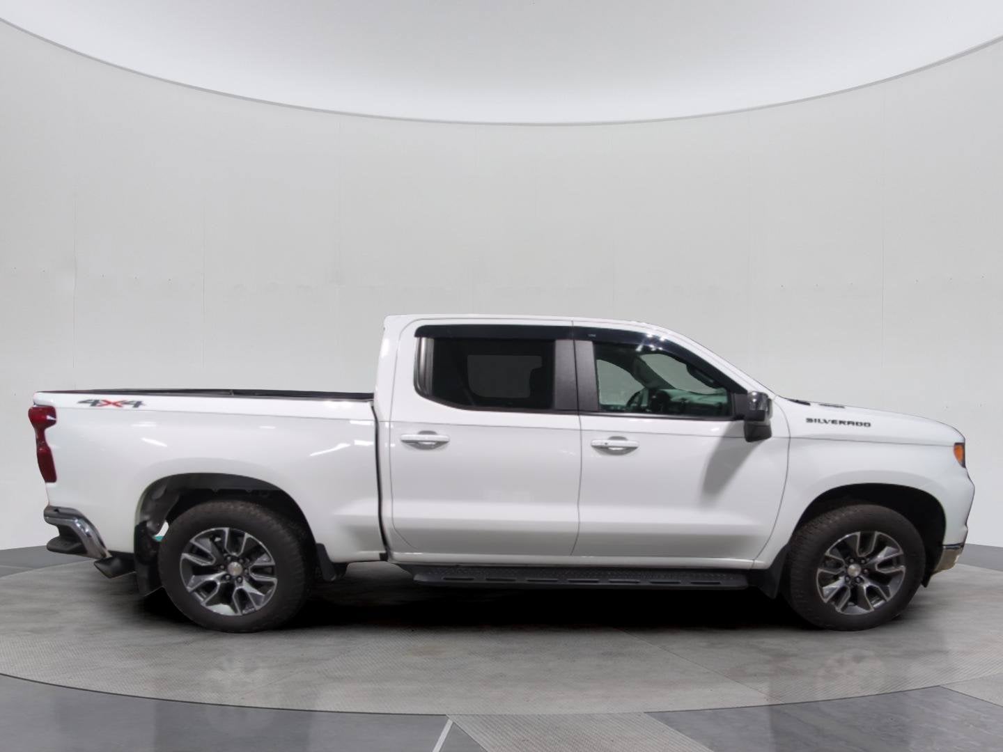 2025 Chevrolet Silverado 1500 LT (2FL)