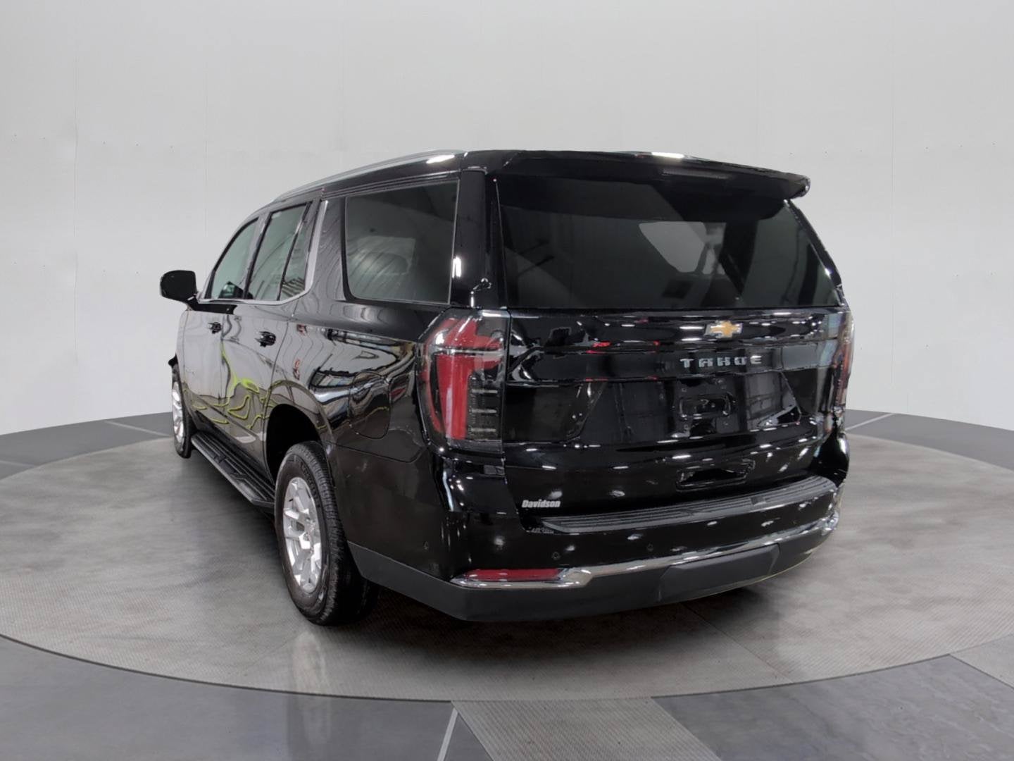 2025 Chevrolet Tahoe LS